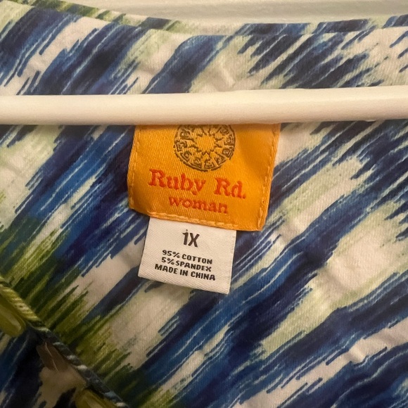 Ruby Rd. 3/4 length sleeve top - Picture 4 of 4